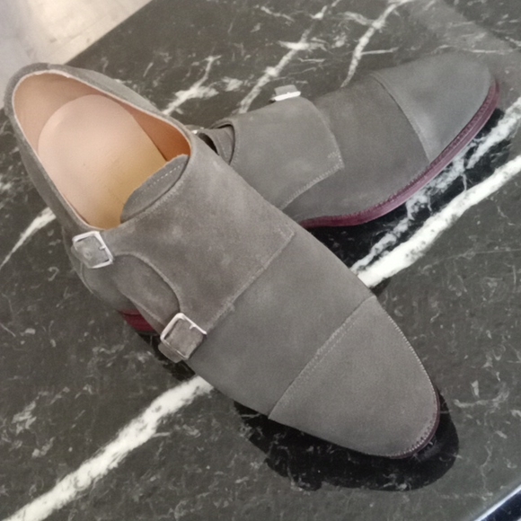 Custom handmade in Mallorca Spain, a special dark Olive suede double strap - Picture 6 of 9